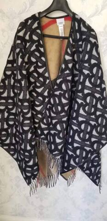 Пончо Burberry