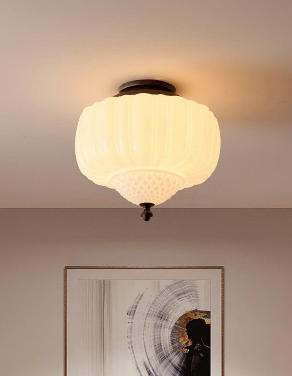 Нежный классический потолочный светильник 🤍