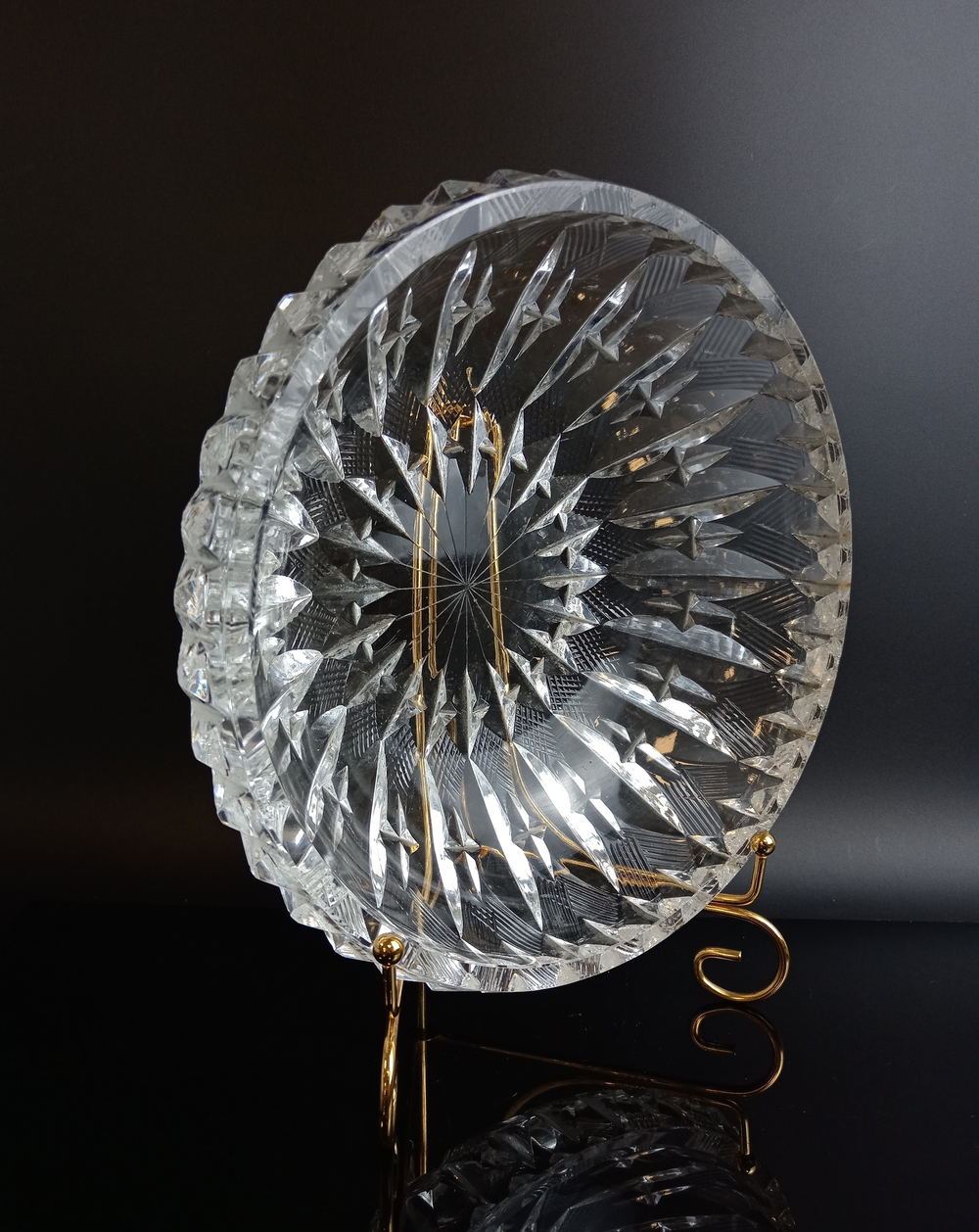Фруктовница с рельефным декором, изящные грани, стекло, СССР, 1970-1990 гг
