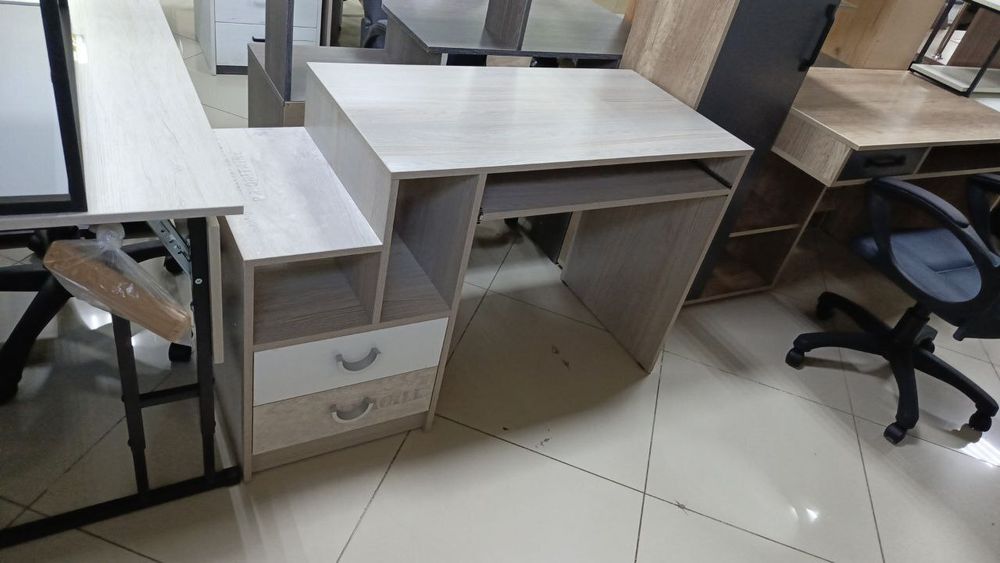 Стол письменный Атмосфера без полки