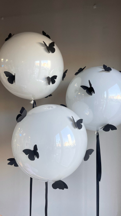 Сет №1427. Один шар с бабочками. Гигант 60 см