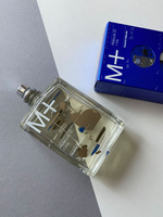 Escentric Molecules Molecule 01 + iris