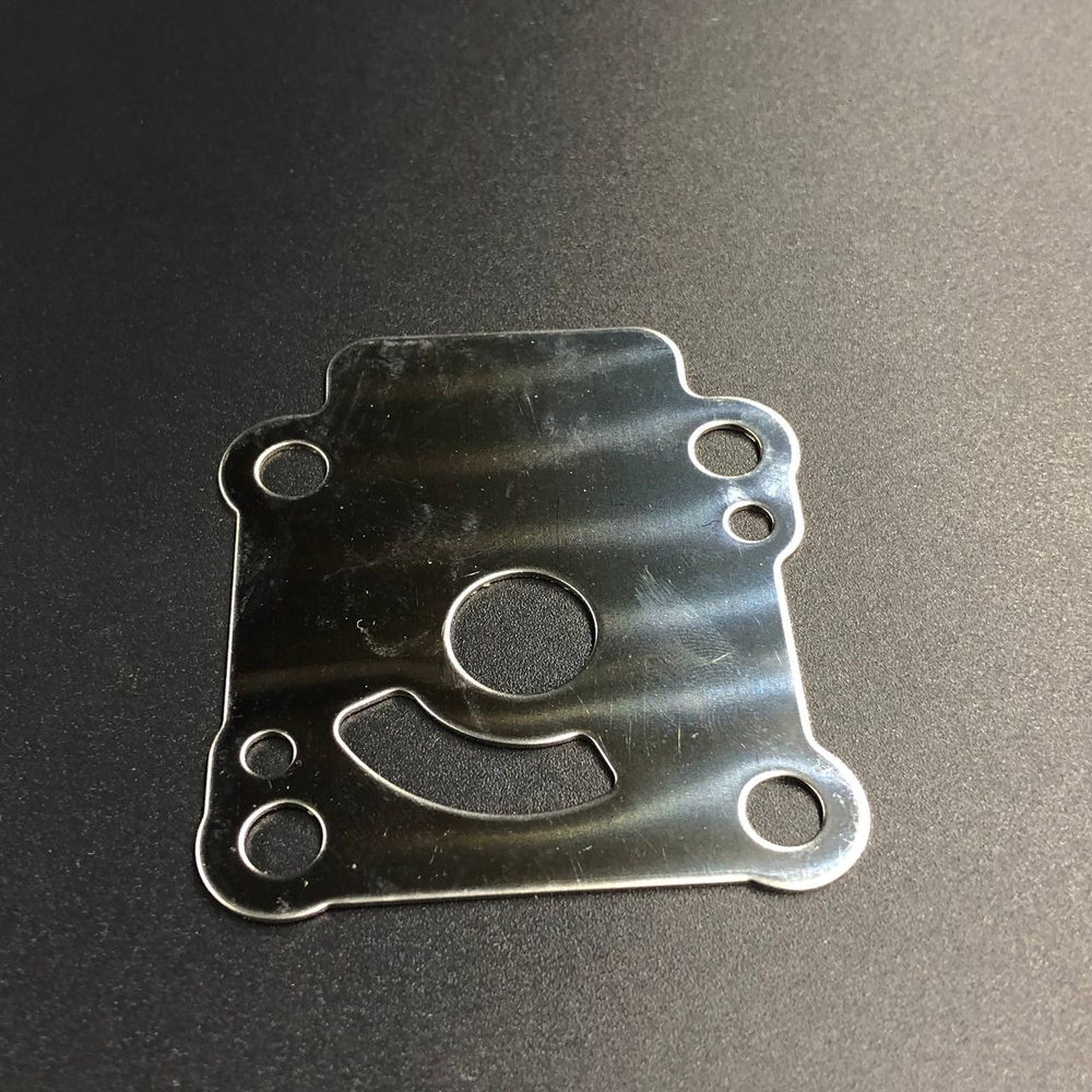 Пластина помпы охлаждения Tohatsu 8-9.8, MFS8 (Omax)