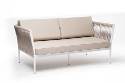 "Касабланка" диван 2-местный плетеный из роупа, каркас алюминий белый муар, роуп бежевый 20мм, ткань бежевая 15052