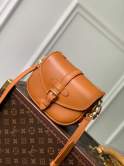 Louis Vuitton Saumur BB