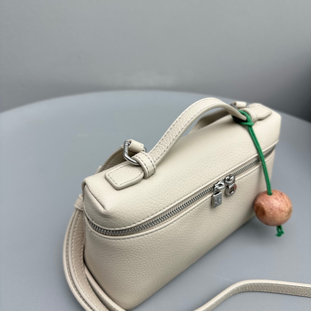 Loro Piana Extra Pocket L19