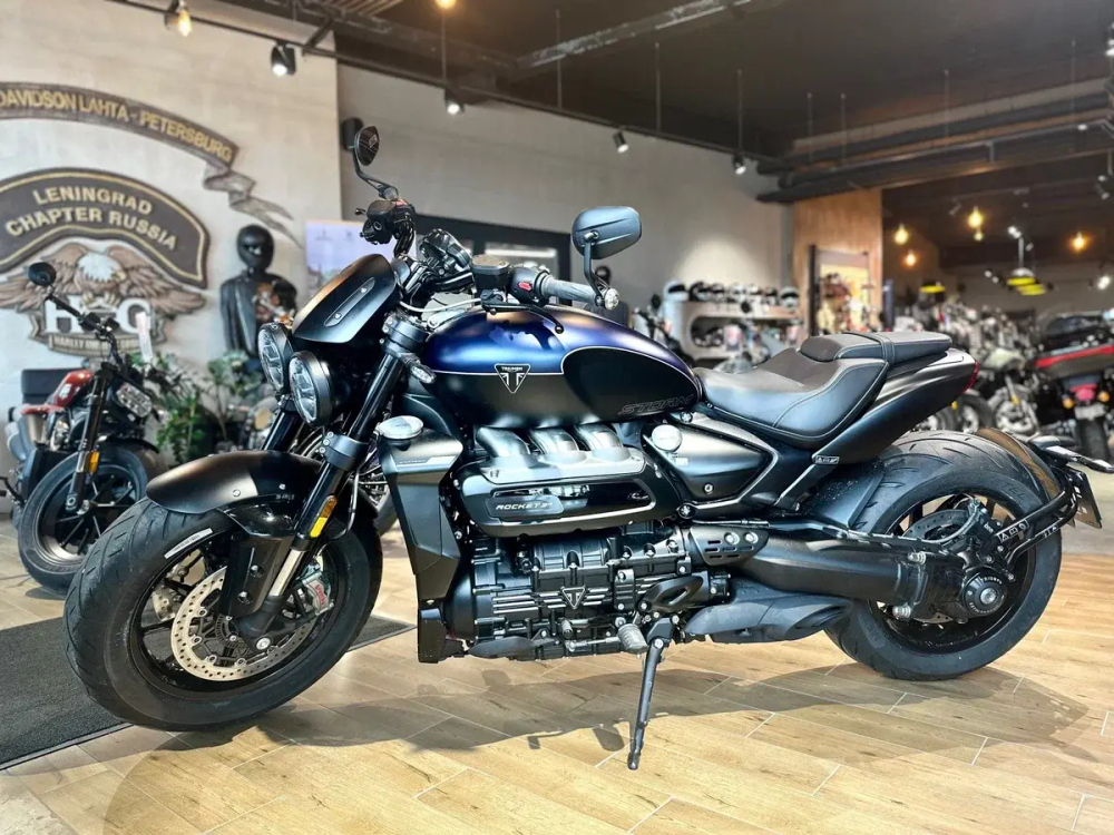 ROCKET 3 STORM R, blue satin 2025 г.