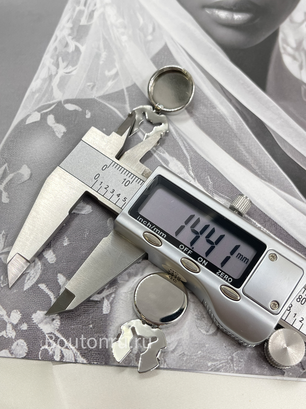 Накладка на пуговицу серебро (клипсы)