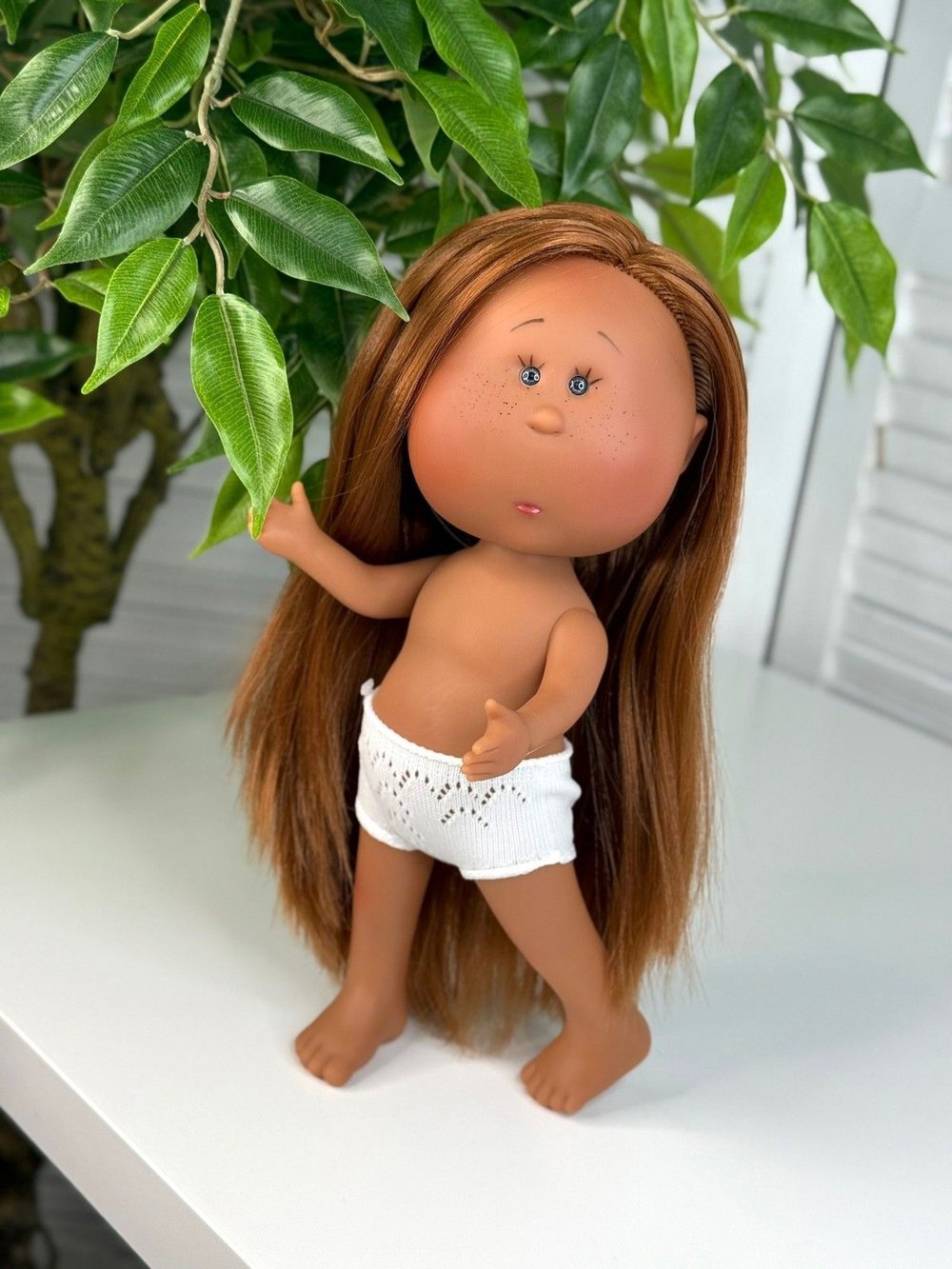 Кукла Nines виниловая 30см MIA LATINA без одежды (3000WL2)