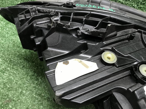 Битая Фара левая Mercedes C w206 (2021-н.в.) LED