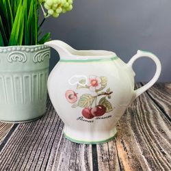 Lenardi 109-093 Молочник 380 мл ФРУКТОВЫЙ САД в под.уп.(х36)Фарфор