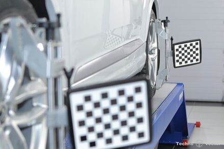 Цена на ТехноВектор (7204 HAS) стенд сход-развал 3D