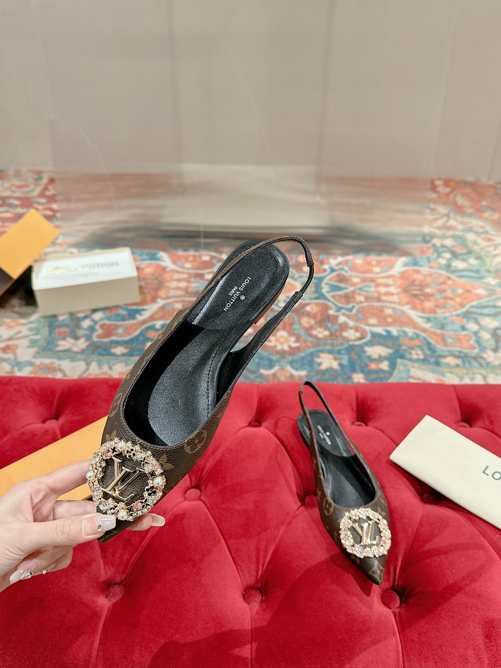 Louis Vuitton Met Slingback Ballerina