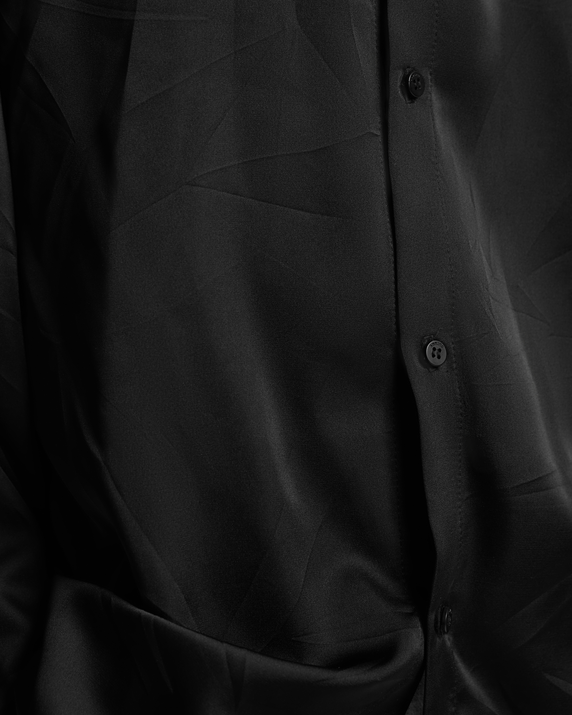 РУБАШКА С ЗАМЯТОСТЯМИ ИЗ САТИНА