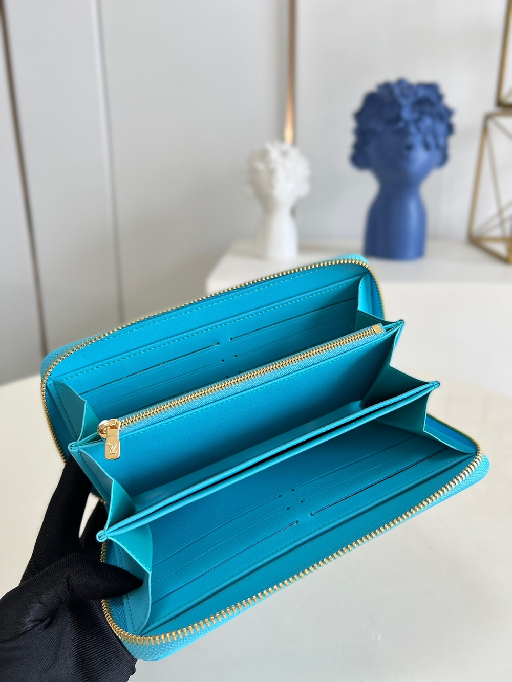 Louis Vuitton Zippy Wallet