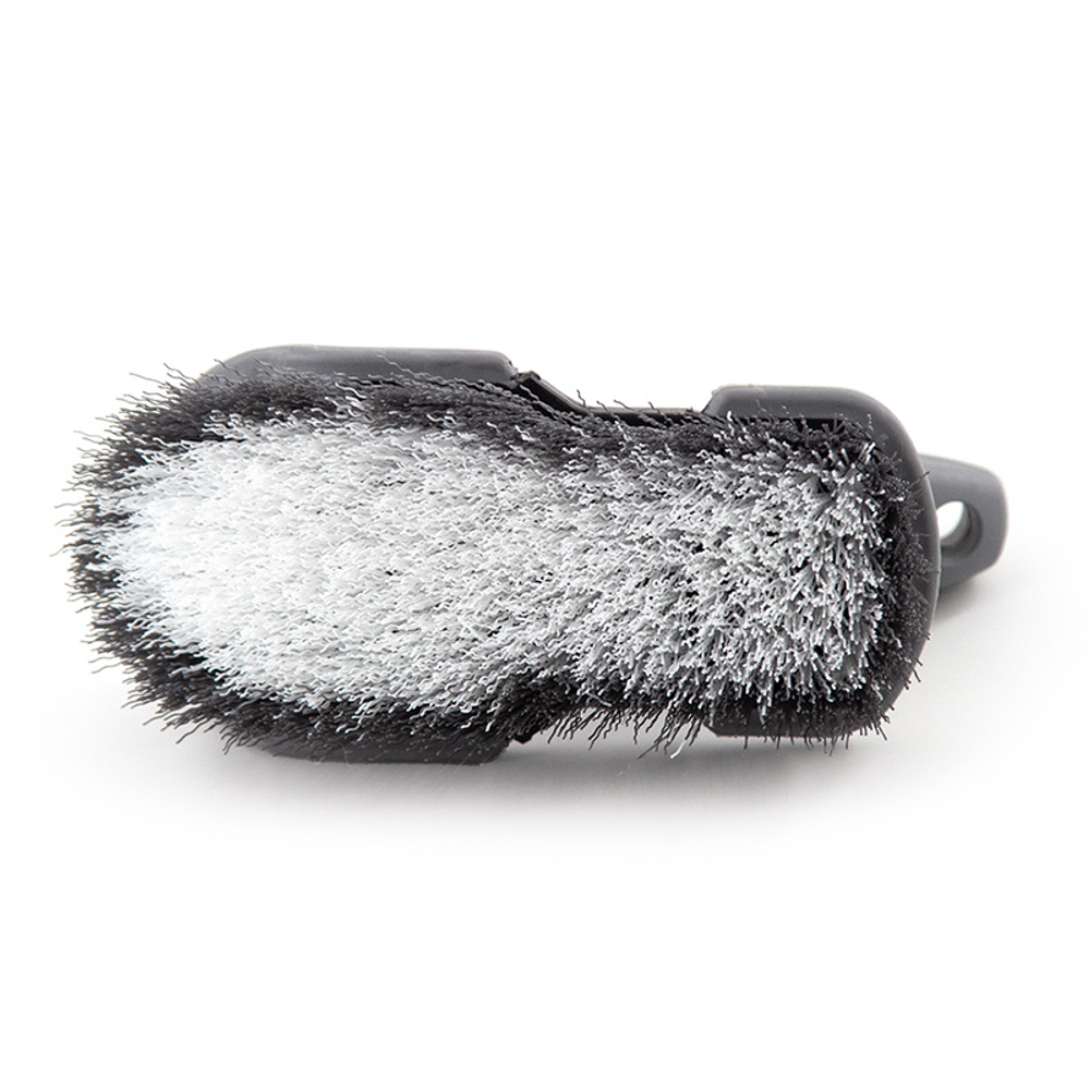 Shine-Systems-Carpet-Brush-shhetka-dlya-chistki-napolnyh-pokrytij-i-veljura-1