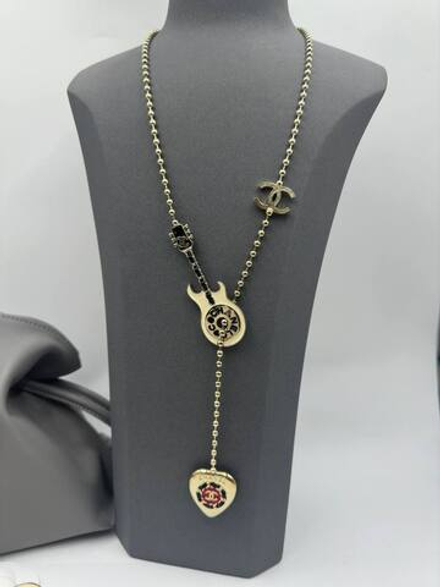 Кулон CHANEL
