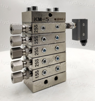 KM-7(35S-15S-15T-15T-15T-15T15T) - Питатель прогрессивной смазки, секционный
