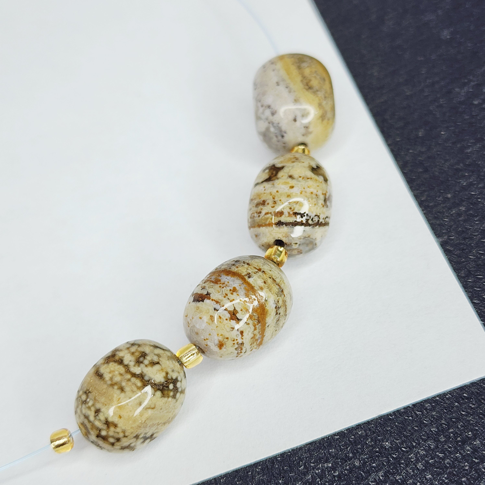 Океаническая яшма, риолит, крупная галтовка, ~12-15 мм, подобранный набор, цена за набор на фото