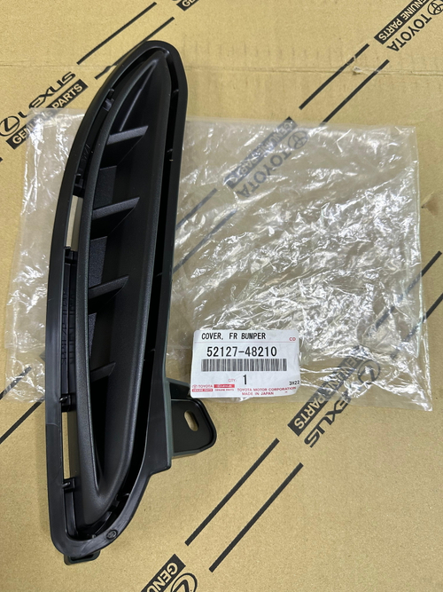 Заглушка Бампера TOYOTA 5212748210