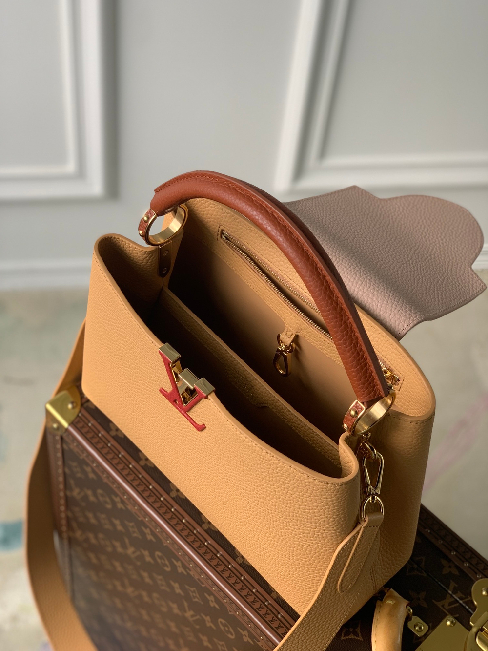 Louis Vuitton Capucines BB