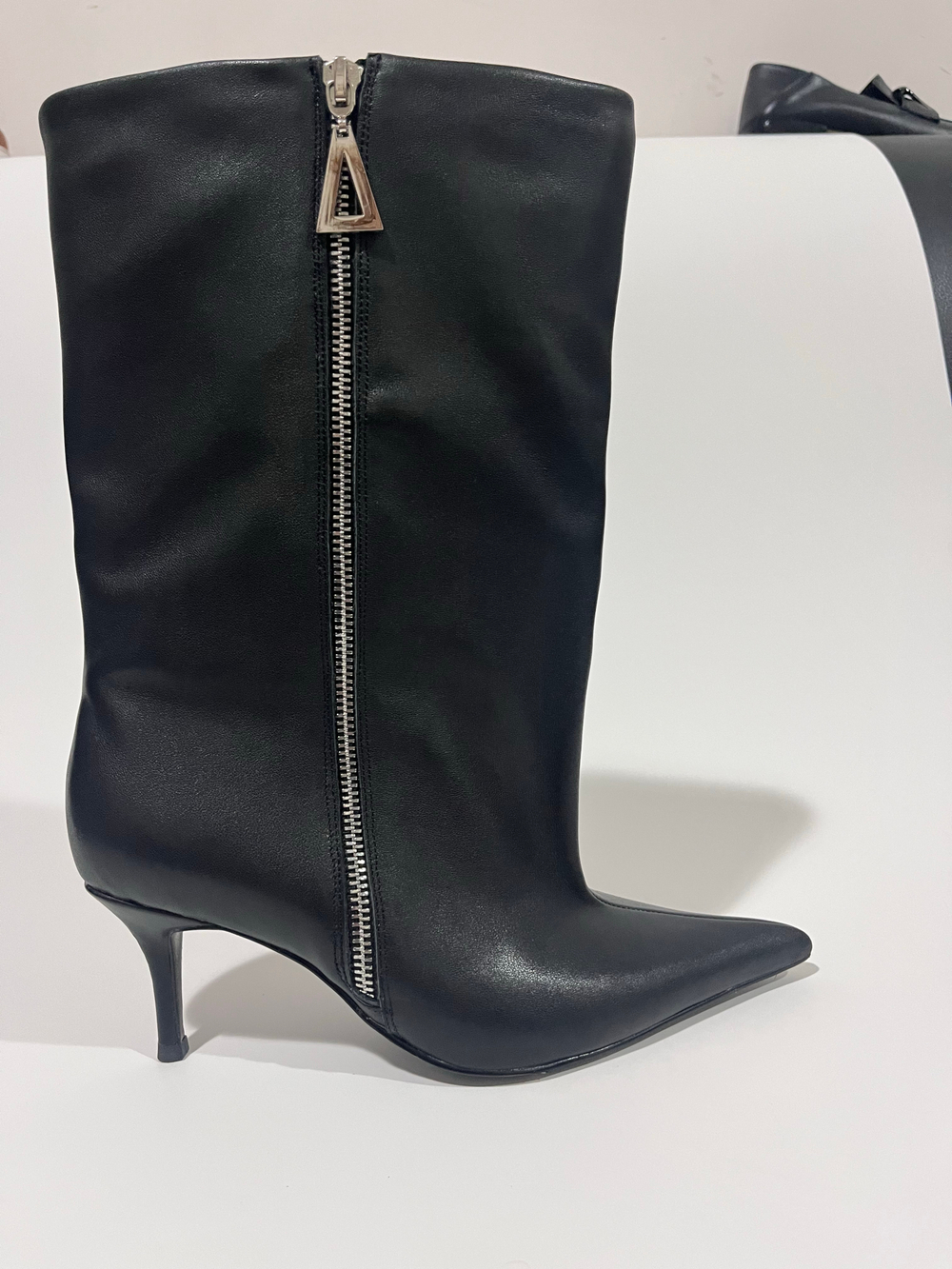 Ботильоны с широким голенищем GIGI