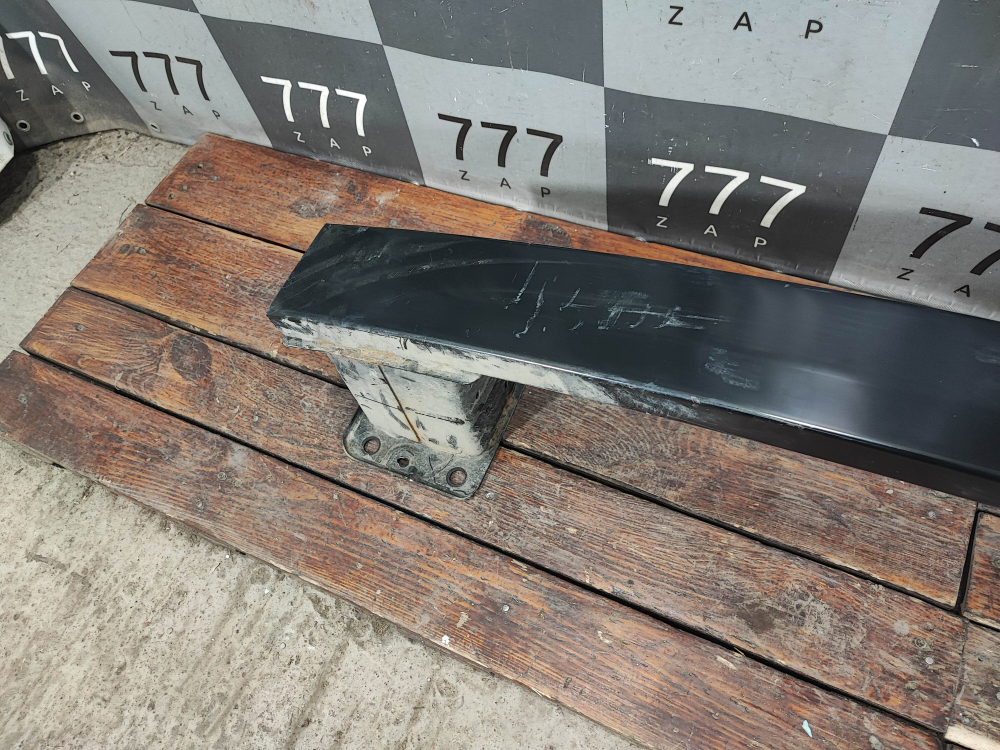 Усилитель переднего бампера Kia K5 20-нв Б/У Оригинал 64900L2000