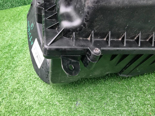 Корпус воздушного фильтра BMW 7er G11 (15-19)