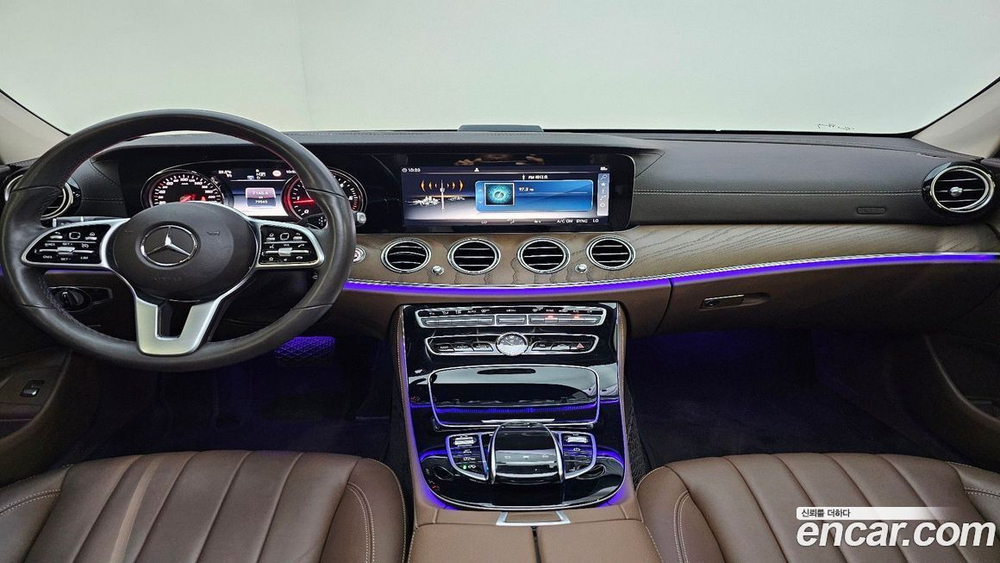 Mercedes-Benz E-Class W213 E220d 4MATIC Exclusive (08.2019)