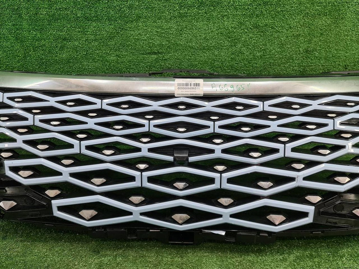 Решетка радиатора Omoda C5 (2022-н.в.)