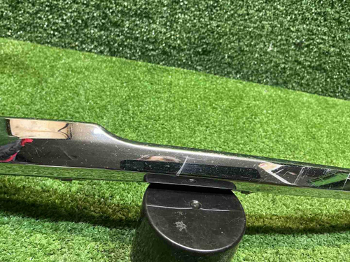 Накладка переднего бампера правая Hongqi HS5 19-нв