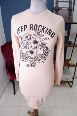 Туника Oodji нежного цвета 40 размер