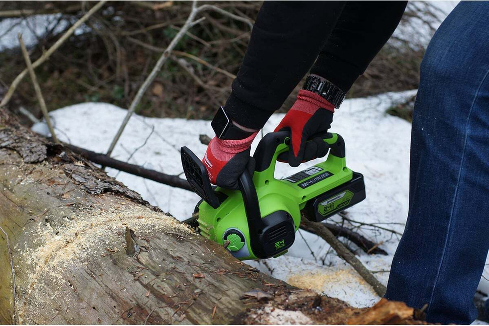 Пила цепная аккумуляторная GREENWORKS 24 V с акб и з/у   2007707UB