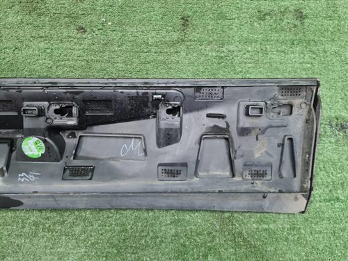 Накладка двери задняя правая Volvo XC60 2 (17-нв)