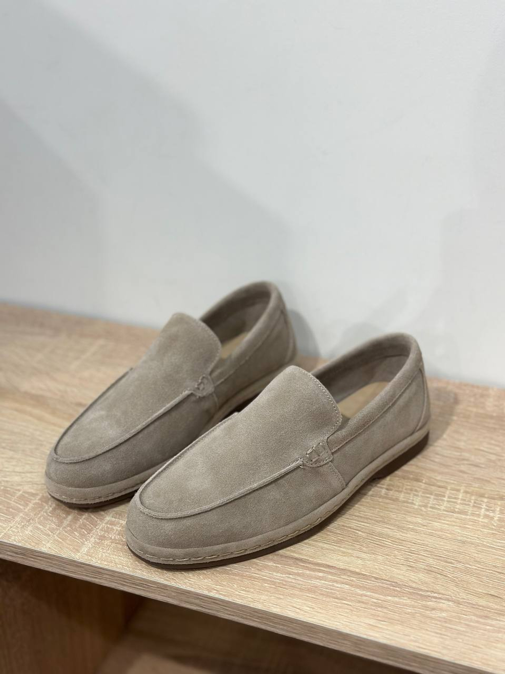 Лоферы из натуральной замши