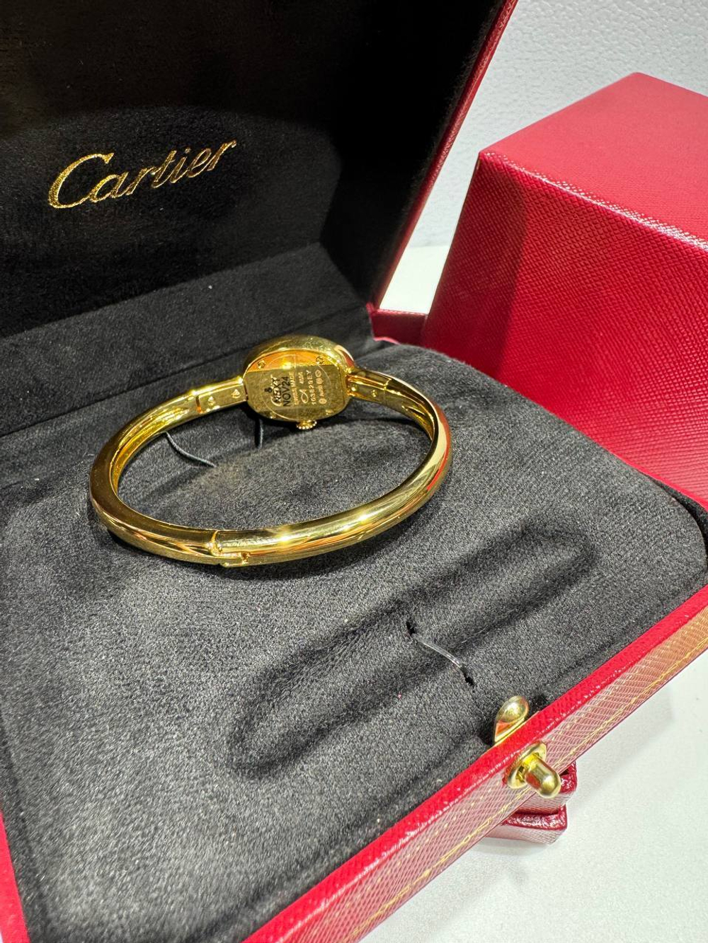 Часы Cartier