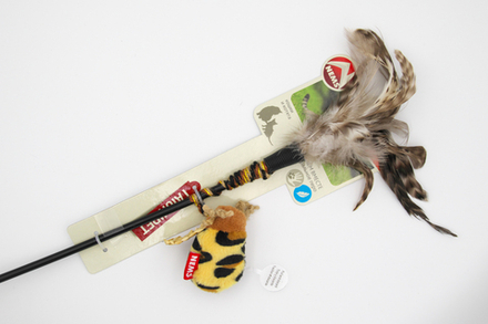 Дразнилка для кошки жук с чипом 62 см NEMS