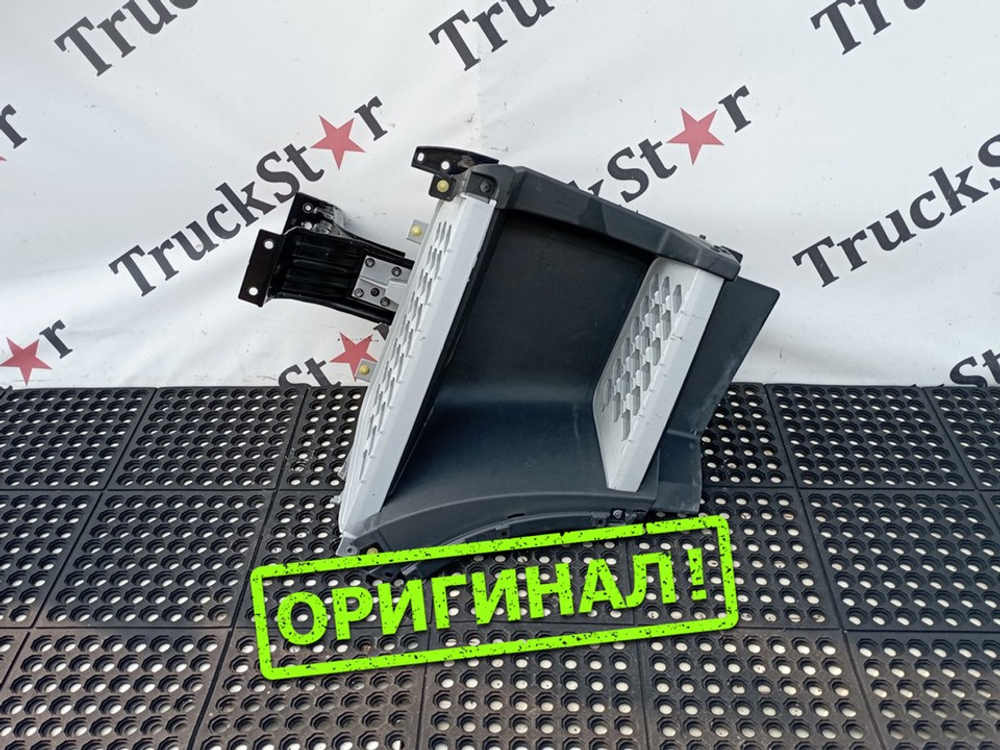 Корпус (Дефект) подножек правый