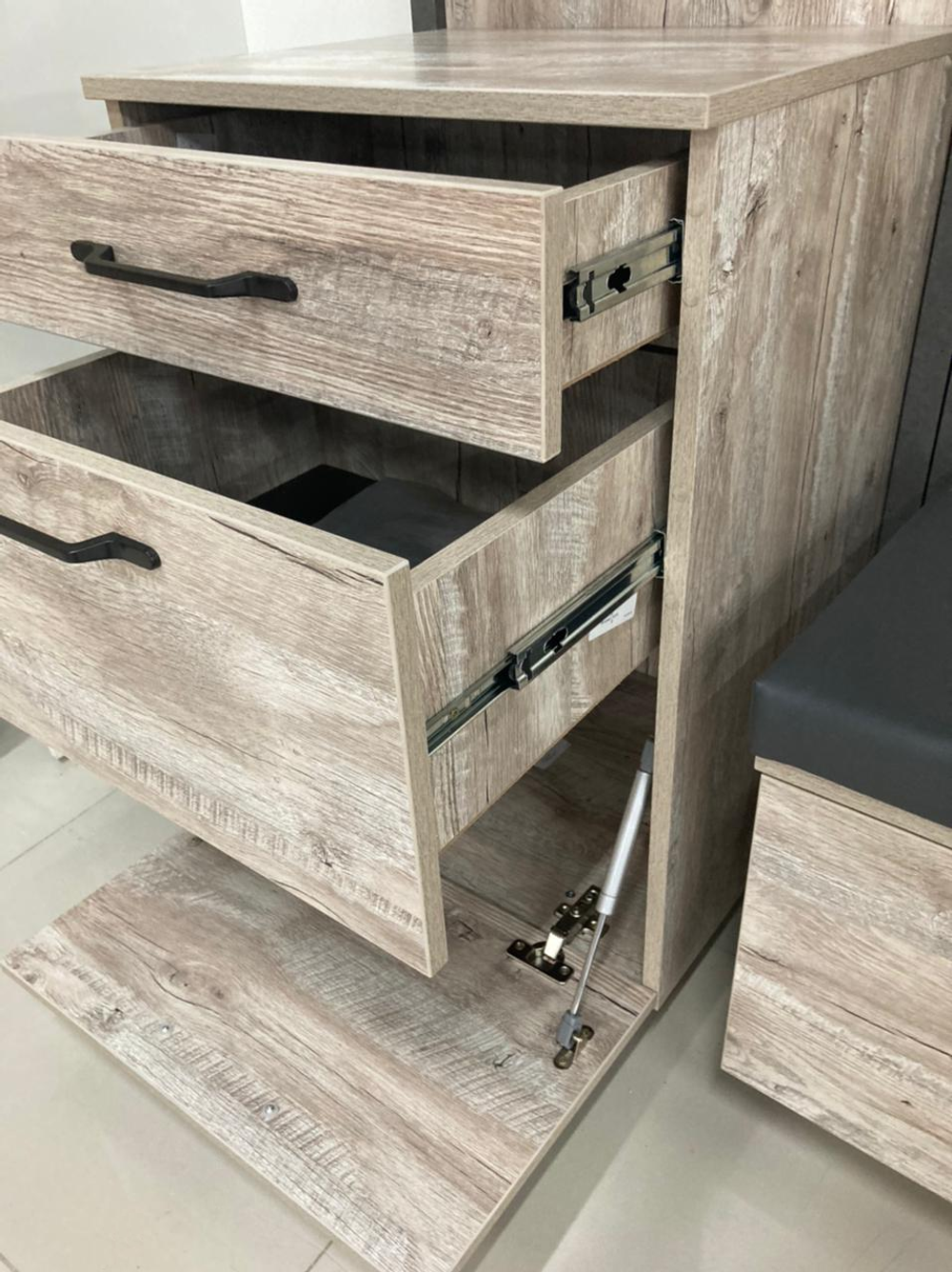 Тумба с зеркалом Клео Дуб Юкон/Ателье темное