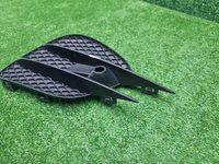 Решетка бампера правая Mercedes GLC X253 15-19 AMG