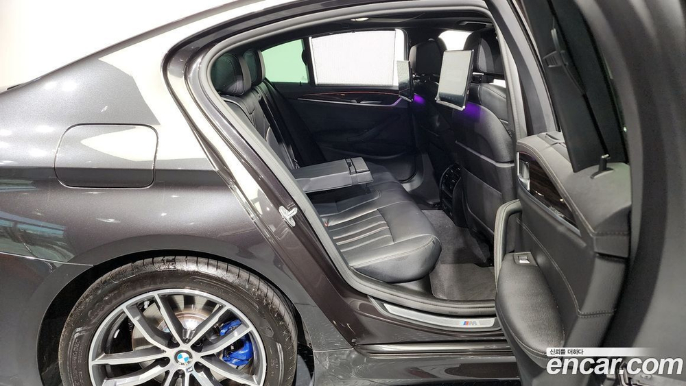 BMW 5 Series (G30) 520i M Sports (03.2022)