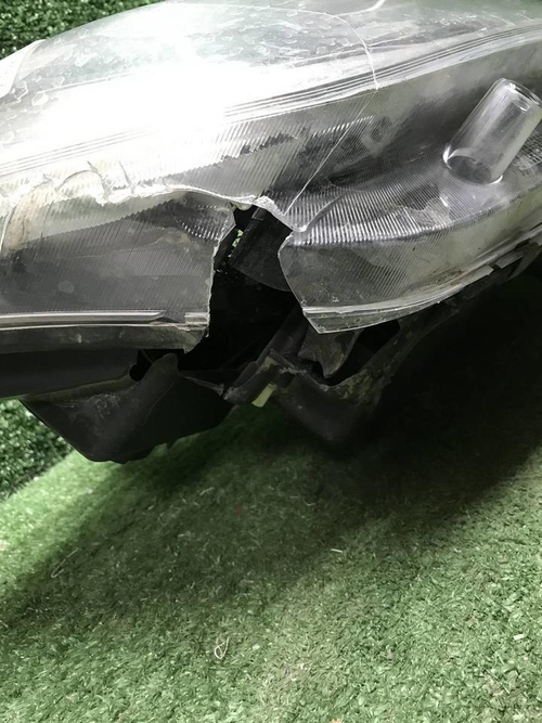 Битая Фара правая Renault Logan 2 (18-22) галоген