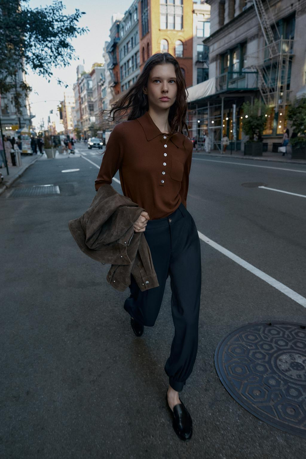 ZARA БАЗОВОЕ ПОЛО ИЗ СМЕСОВОЙ ШЕРСТИ, ШОКОЛАДНЫЙ