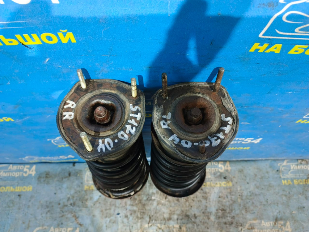 Стойка задняя правая TOYOTA CORONA 1991