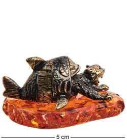 AM-3066 Фигурка «Кот неудачная рыбалка» (латунь, янтарь)