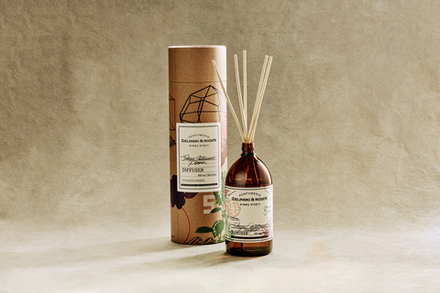 Диффузор Табак, Кедр, Перец / Лимитированная серия с дизайном художника Миша Моst