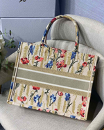 Christian Dior Book Tote 36 cm