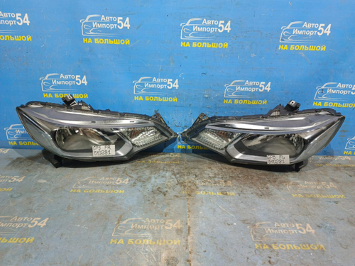Фара передняя правая Honda FIT 2013-2015