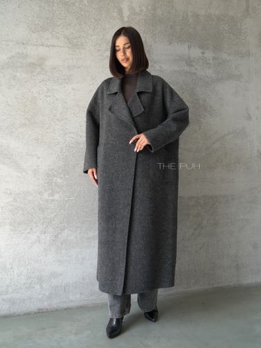 Графитовое пальто с шарфом