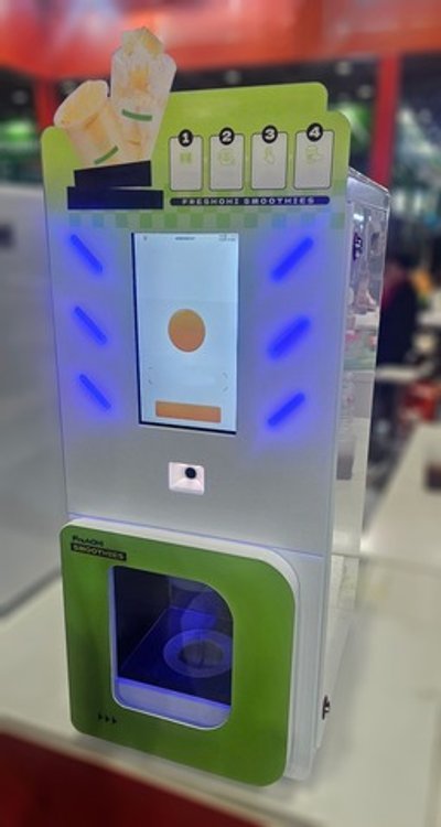 Вендинговый автомат фрешей и смузи «Freshohi Smoothies»